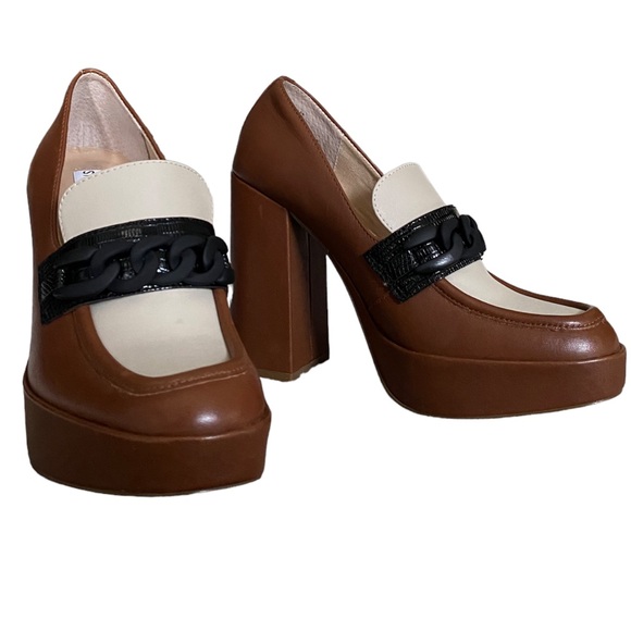 Steve Madden Shoes - Y2K Steve Madden platform heel loafers